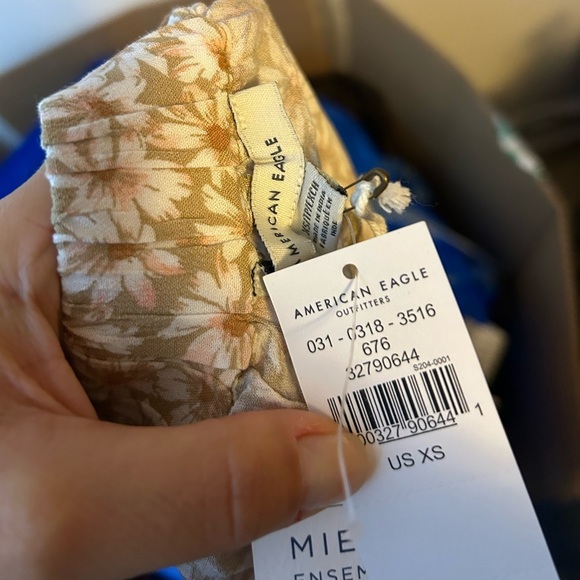 NWT American Eagle Daisy Print Mini Skort - Picture 3 of 6